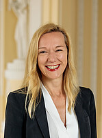 Prof. Marion Büttgen